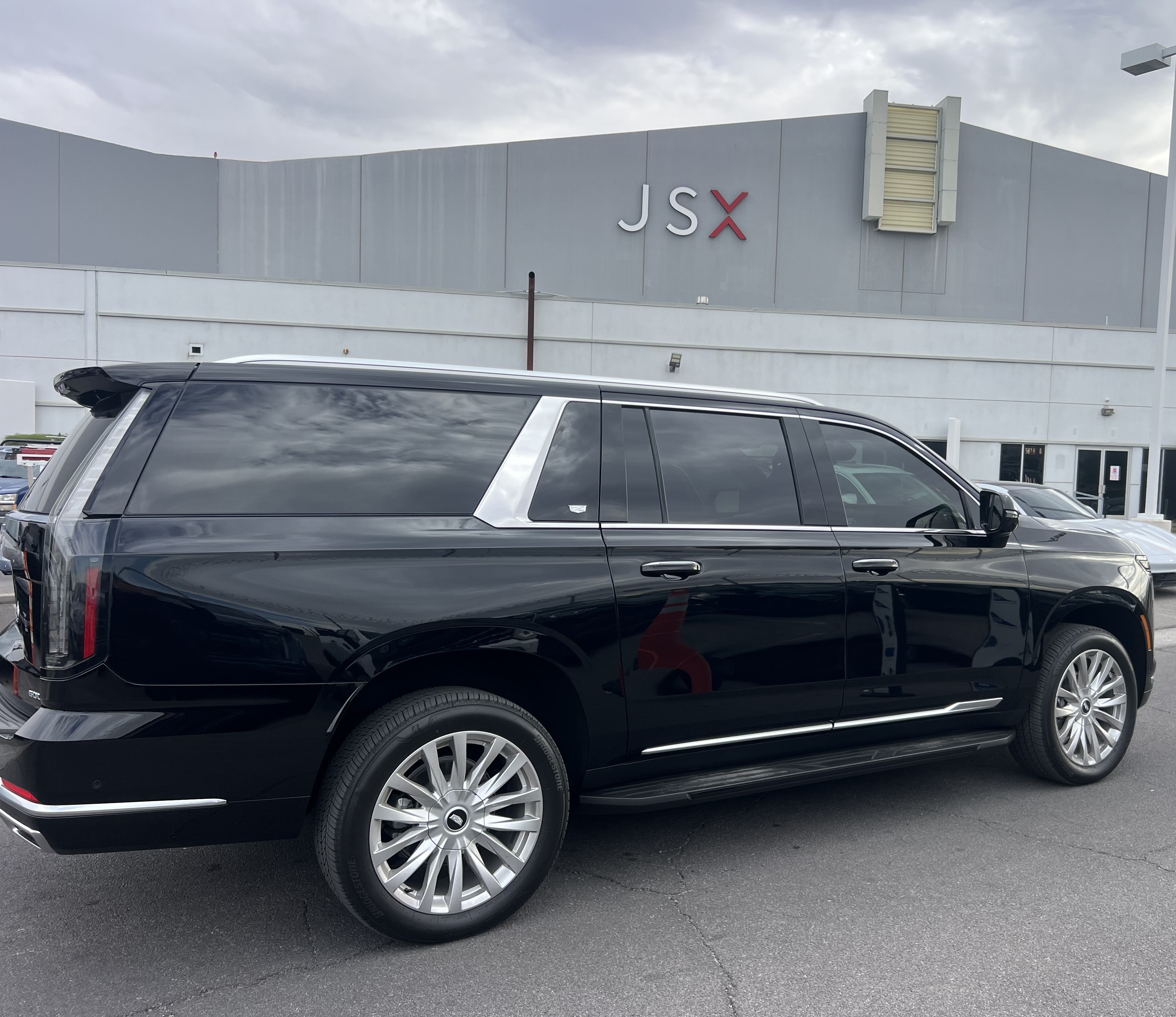 Side view of Escalade